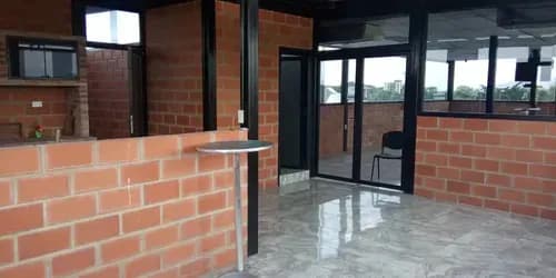 Edificio Comercial En Guacara