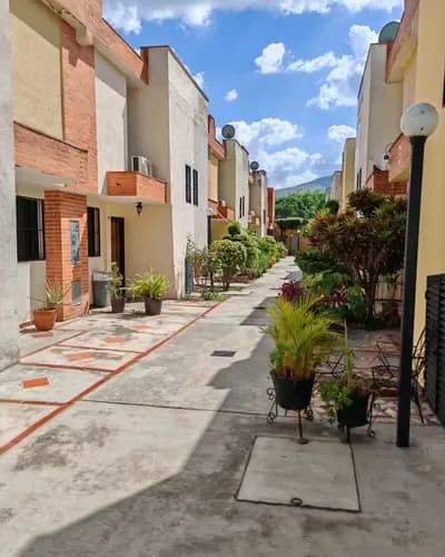 Dionettsy Rivero Vende Townhouse Baja De Precio Oportunidad Urbanización Guayabal Naguanagua Carabobo ( Sólo Clientes Directos)