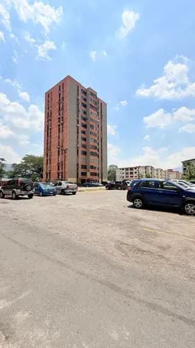 Vendo Apartamento En La Granja Naguanagua Conjunto Tenis Garden Mv