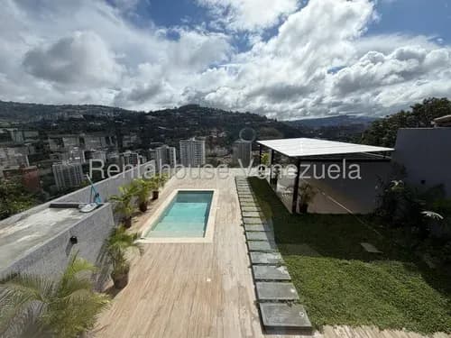 Casa En Venta En Santa Paula Remodelada Piscina Angela Tochon