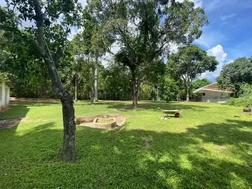 En Venta Gran Terreno Ubicado En La Mejor Zona De Caracas, La Ubicación Es Totalmente Privilegiada, Ya Que Está Muy Cerca Del Valle Arriba Golf Club - Franklin Marcano Mls #25-12219