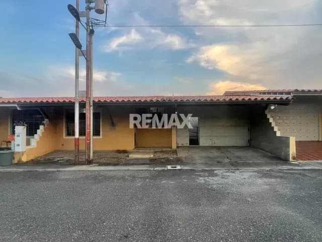 VENDO CASA EN URB LA TRIGALEÑA CABUDARE