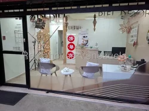 Ammp Se Vende Espectacular Fondo De Comercio Completamente Operativo En Funcion De Un Centro Medico Estetico Con Excelente Ubicacion Estrategica, Cc Las Chimeneas, Con Vigilancia Privada.