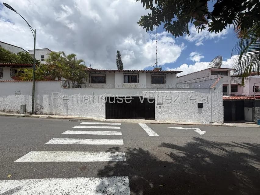Casa (Duplex) en Venta en Colinas de Bello Monte, Distrito Metropolitano