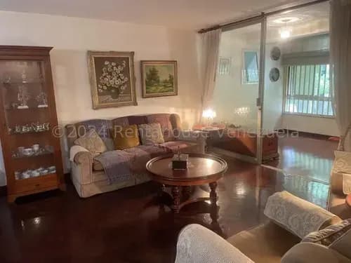 Tn Mls #26-11019 Amplia Propiedad Para Remodelar