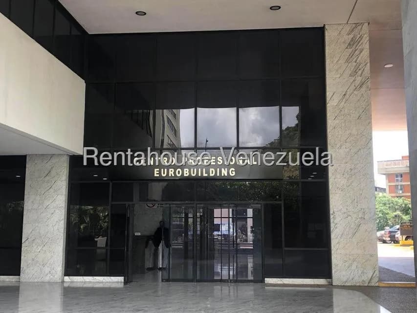 Comercial (Oficina) en Alquiler en Chuao, Distrito Metropolitano