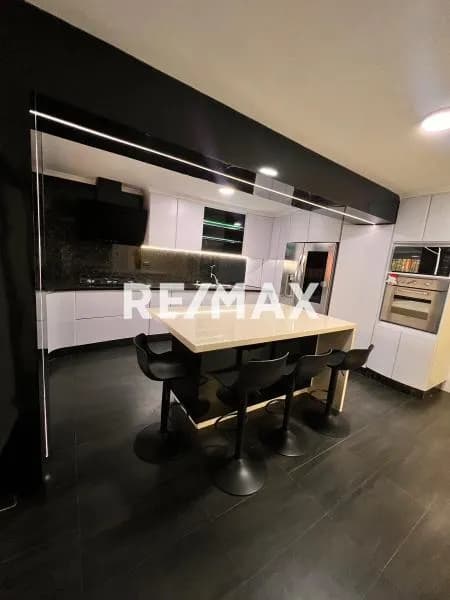 MODERNO Y AMPLIO APARTAMENTO EN VENTA EN RES MARI- LUZ EN CAGUA