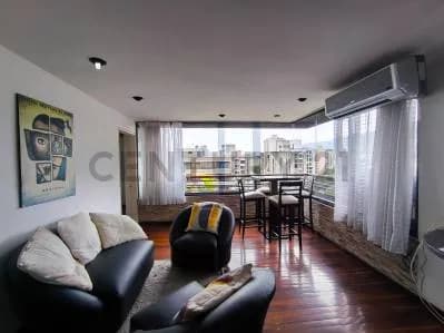 "Vive con Estilo:Acogedor Apartamento Amoblado con Vista Panorámica al Ávila"