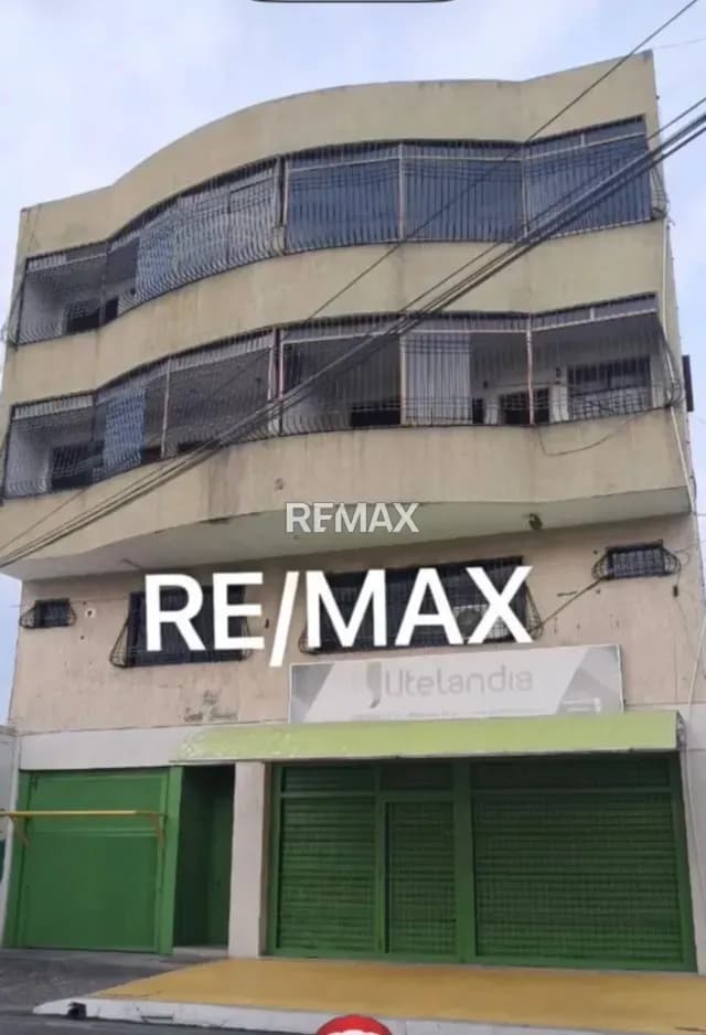 ALQUILO APARTAMENTO CENTRICO 2-2 UTELANDIA