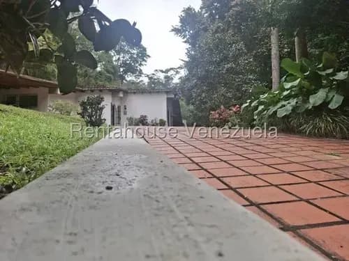 Casa En Venta Los Geranios 26-16769 Mc