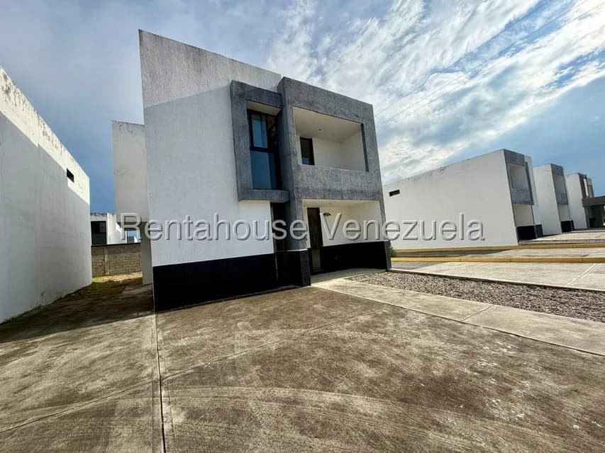Casa (Duplex) en Venta en Araure, Portuguesa