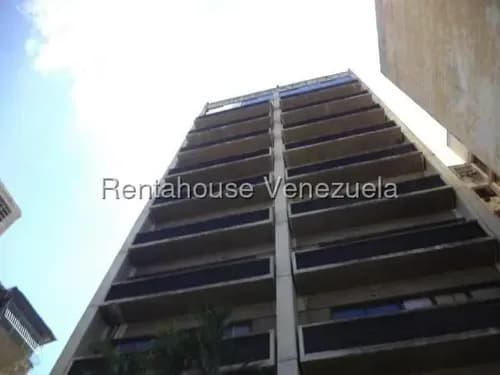 ¿buscas Una Oficina Amoblada, De Lujo Y Con Vista Al Ávila En Los Dos Caminos? La Torre Capital Tiene Exactamente Lo Que Necesitas. Belkis 25-23693. Belkis Código 25-23693