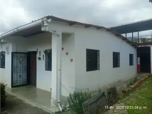 Casa En La Urb. Ezequiel Zamora Ve22-290uez-msua