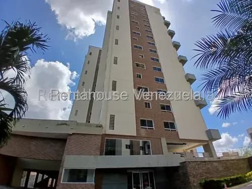 Estefani Salon R.a.h, Apartamento En Alquiler Zona Este De Barquisimeto/ 26-19600