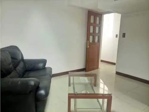 Oficina En Alquiler Las Mercedes 240 Mts2 3pe
