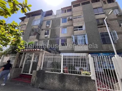 26-15611 Alquiler Apartamento Caribe