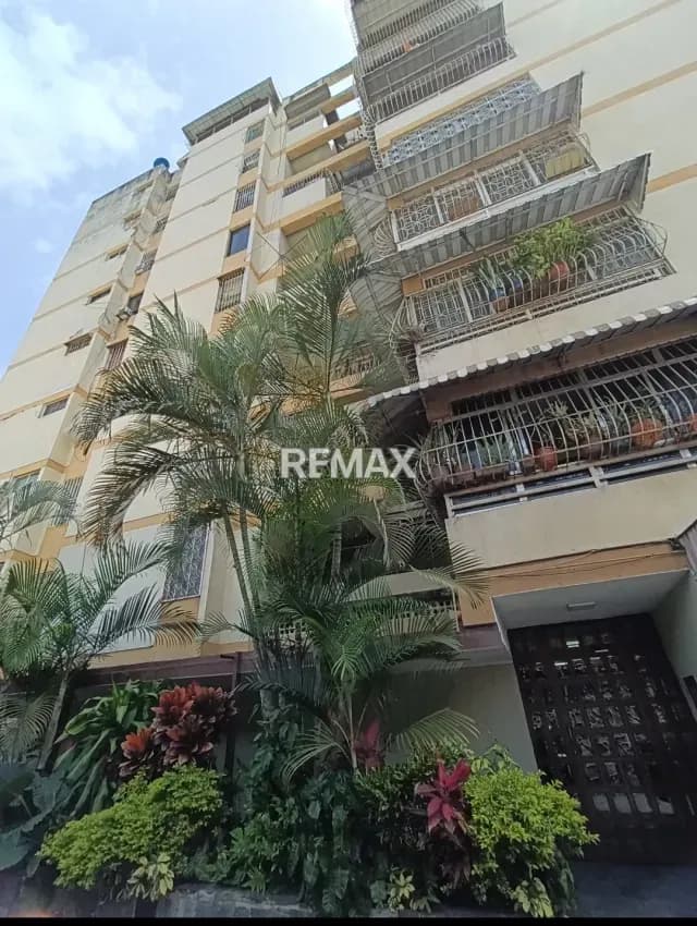 Venta de Apartamentos en Bella Vista a 2 cuadras del metro la Paz