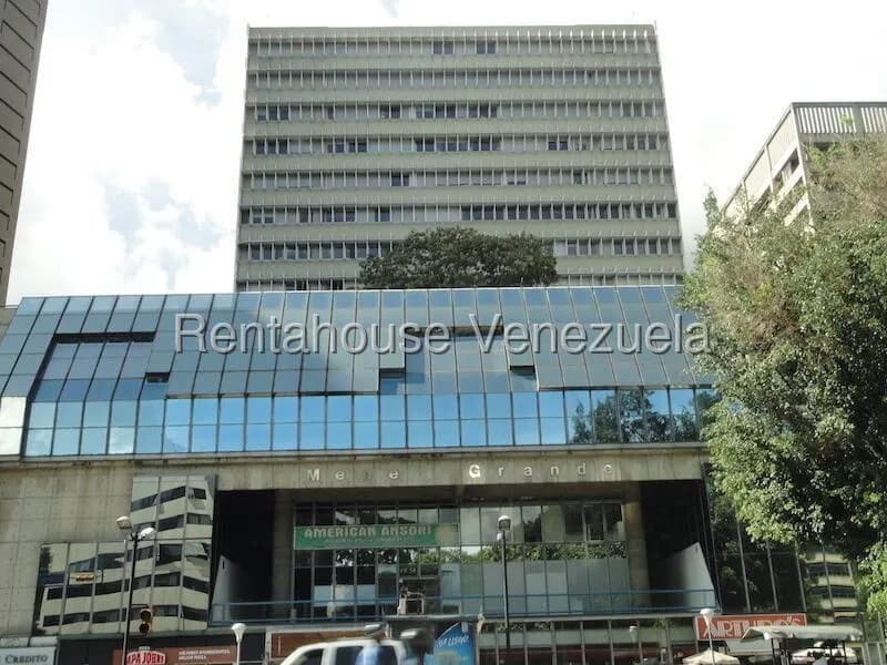 Comercial (Oficina) en Alquiler en Los Palos Grandes, Distrito Metropolitano