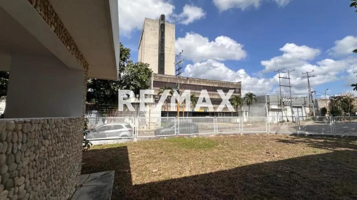 CASA COMERCIAL EL VENTA URB. EL RECREO VALENCIA