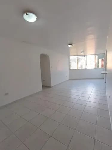 Apartamento En Alquiler En Res. Valle Jardin Mañongo Im 1093
