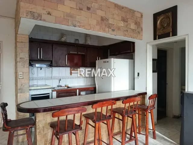 APARTAMENTO CLASICO EN PORLAMAR, EDIFICIO MASION FONTAINEBLEAU