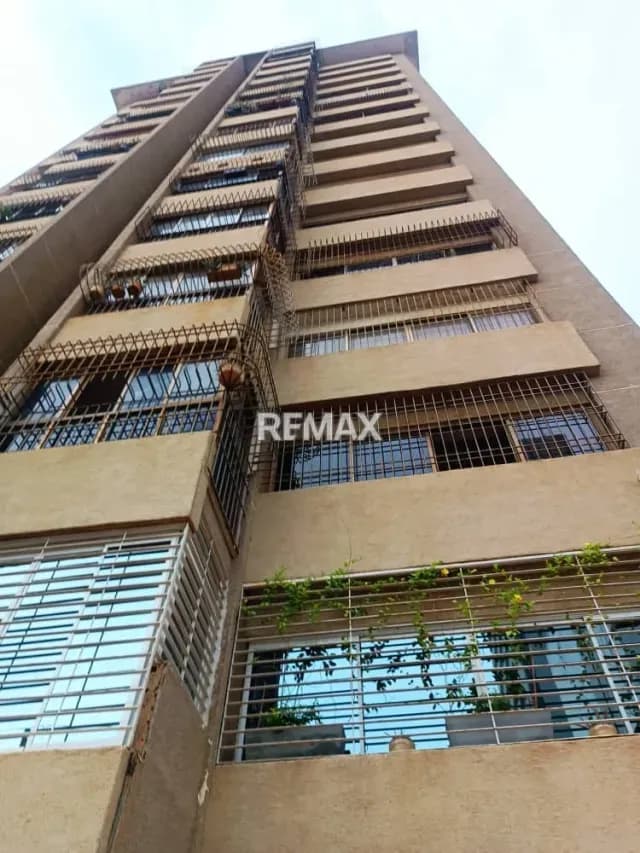 APARTAMENTO 1ERO DE MAYO