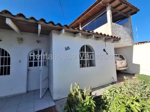 Casa En Venta Villas Del Este Turmero Jcm