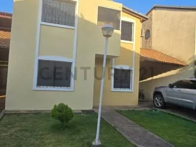 Town house en Venta en CR. VILLAS DEL ESTE-ANACO