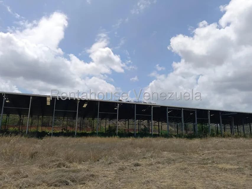 Comercial (Industrial) en Venta en El Bucare, Miranda