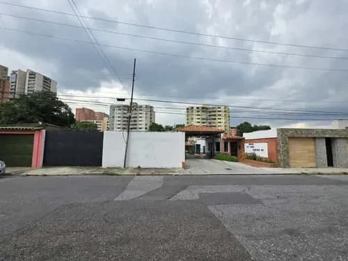 Estratégico Terreno En Valencia Campo Alegre Av. Principal Jas - Peñ
