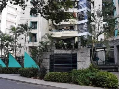 Apartamento en Venta con excelente ubicación entre La Florida con fácil acceso a las p