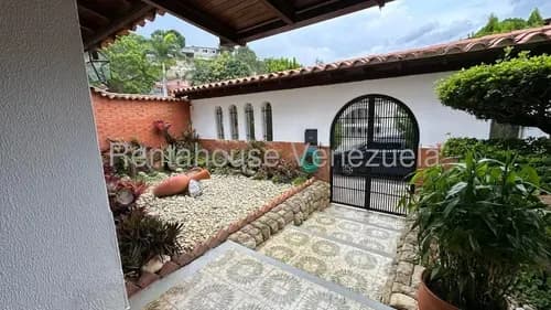Macaracuay Yt 26-19040 Se Vende Casa Ubicada En Calle Cerrada, Sin Inconvenientes De Agua