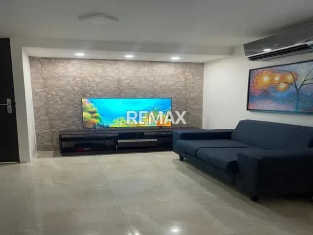 EN ALQUILER TOWNHOUSE EN COLINAS DEL VIENTO