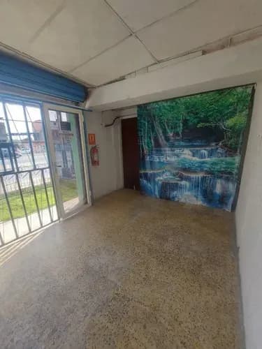 Local En Alquiler Av. Aragua, Maracay