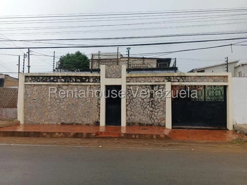 Casa (Multipes Niveles) en Venta en Zapara, Zulia