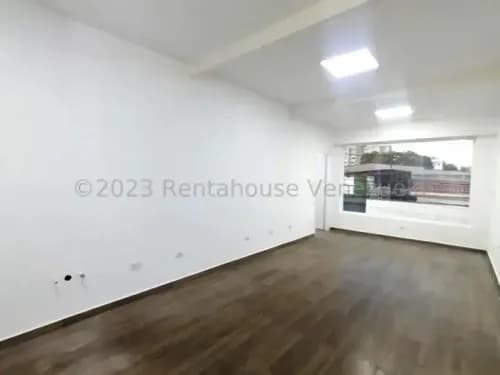 Lcda. Milagros Carrasquel Local Alquiler Barquisimeto Lara Zona Este Nueva Segovia Economica Comercial Economico Código Inmobiliaria Rent-a-house 23-20272