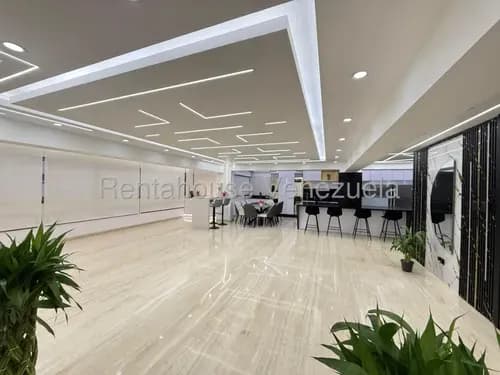 Af- Apartamento En Venta En Las Mercedes, Remodelado, 3 Habitaciones Con Baño Privado, Edificio Con Piscina, Área Parrillera Y Pozo De Agua