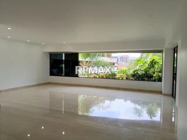 Campo Alegre Alquilo Apartamento Remodelado de 250m2.