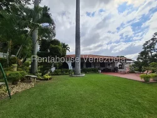 Casa En Venta En Altamira Chacao Caracas Pisos De Marmol