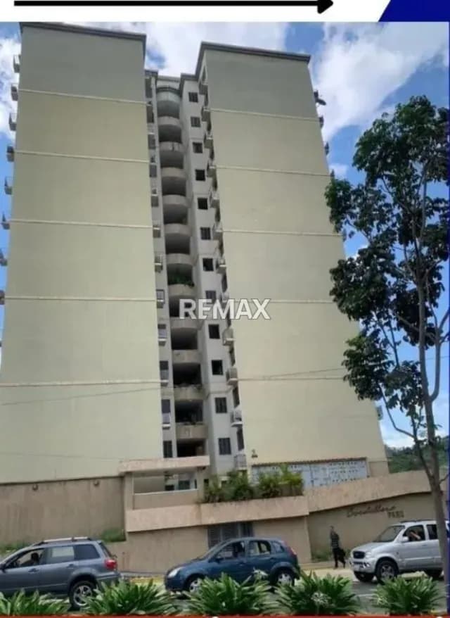 Hermoso apartamento en venta en conjunto residencial Cordillera Park Piso 11
