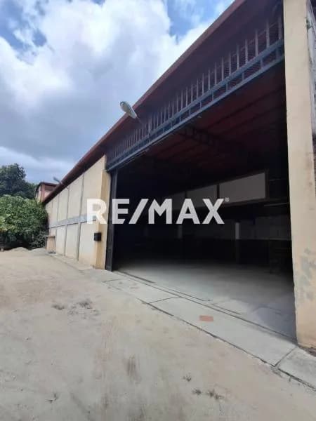 Amplio Galpón Multipropósito En Venta, Ubicado en el Eje Vial Sector Mirabel II Callejón Divino Niño, San Rafael de Carvajal Estado Trujillo.