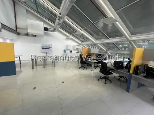 Oficina En Alquiler En Los Dos Caminos Ng 26-10388 Yg