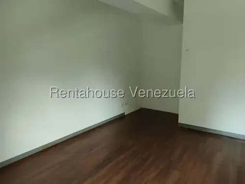 Sq. Apartamento Dúplex En Venta En Sebucán D26-15171s