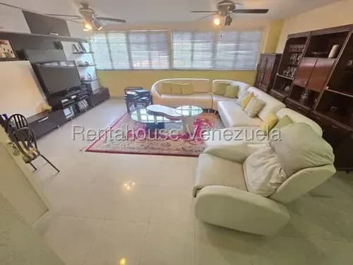 Se Vende Townhouse En La Alameda
