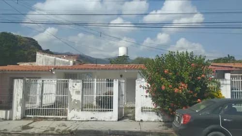 Ad, Vende Casa En La Urbanización La Querencia