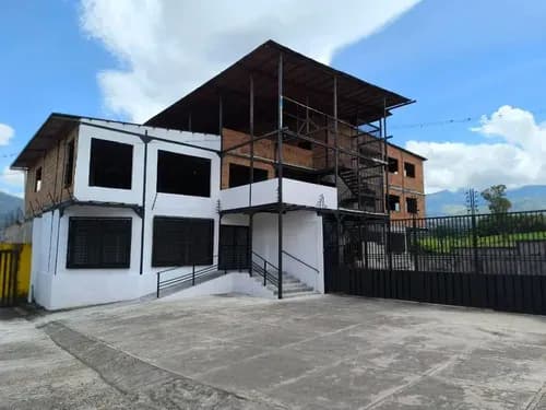 Edificio En La Machirí - San Cristóbal