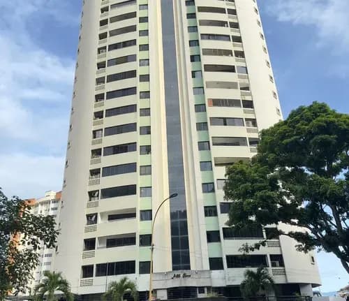 Hospedaje De Amplio Apartamento Por Noche Amoblado Las Chimeneas