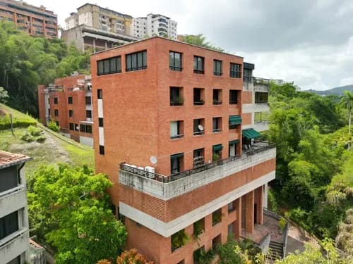Vendo Pent-house Duplex Semi Amoblado Con Vista Panorámica En La Urbanización Miranda