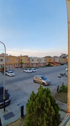 Townhouse En Conjunto Residencial Tierra Clara *2 Habitaciones *amplia Sala-comedor *cocina A Diseñar *1 Baño *pisos De Ceramica *impermeabilizada Y Pintada *1 Puestos De Estacionamiento *caney *c