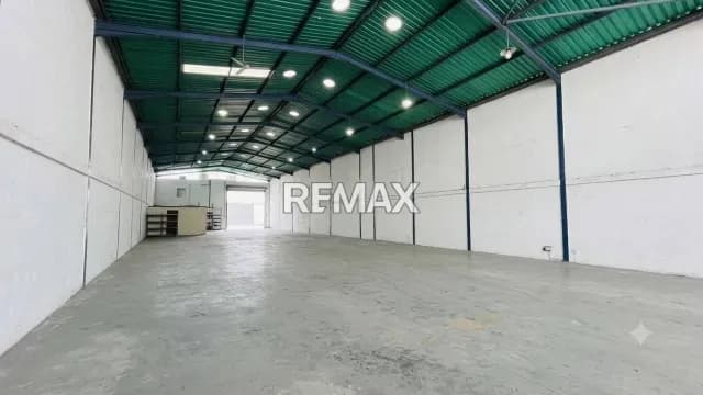 GALPÓN EN Venta Zona Industrial Castillito